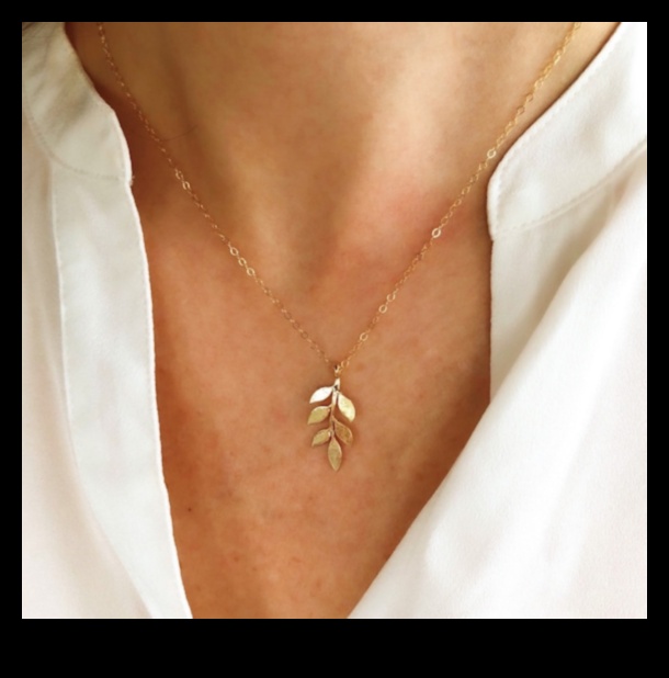 Feminine Flourish: Χάρισε το λαιμό σου με τα ευαίσθητα και εκθαμβωτικά κολιέ μας