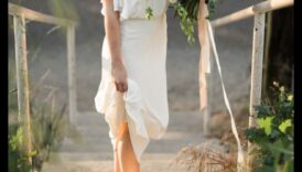 Barefoot Bohemian: Unfortlessly Elegant Wedding Attires