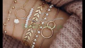 Γούρι καρπού: Θαμπώστε σε κάθε στιγμή με τα βραχιόλια μας