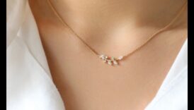 Feminine Flourish: Χάρισε το λαιμό σου με τα ευαίσθητα και εκθαμβωτικά κολιέ μας